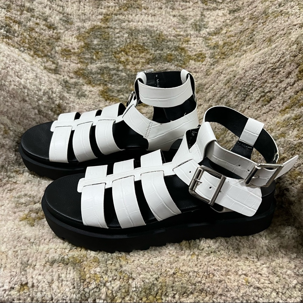 women’s platform sandals